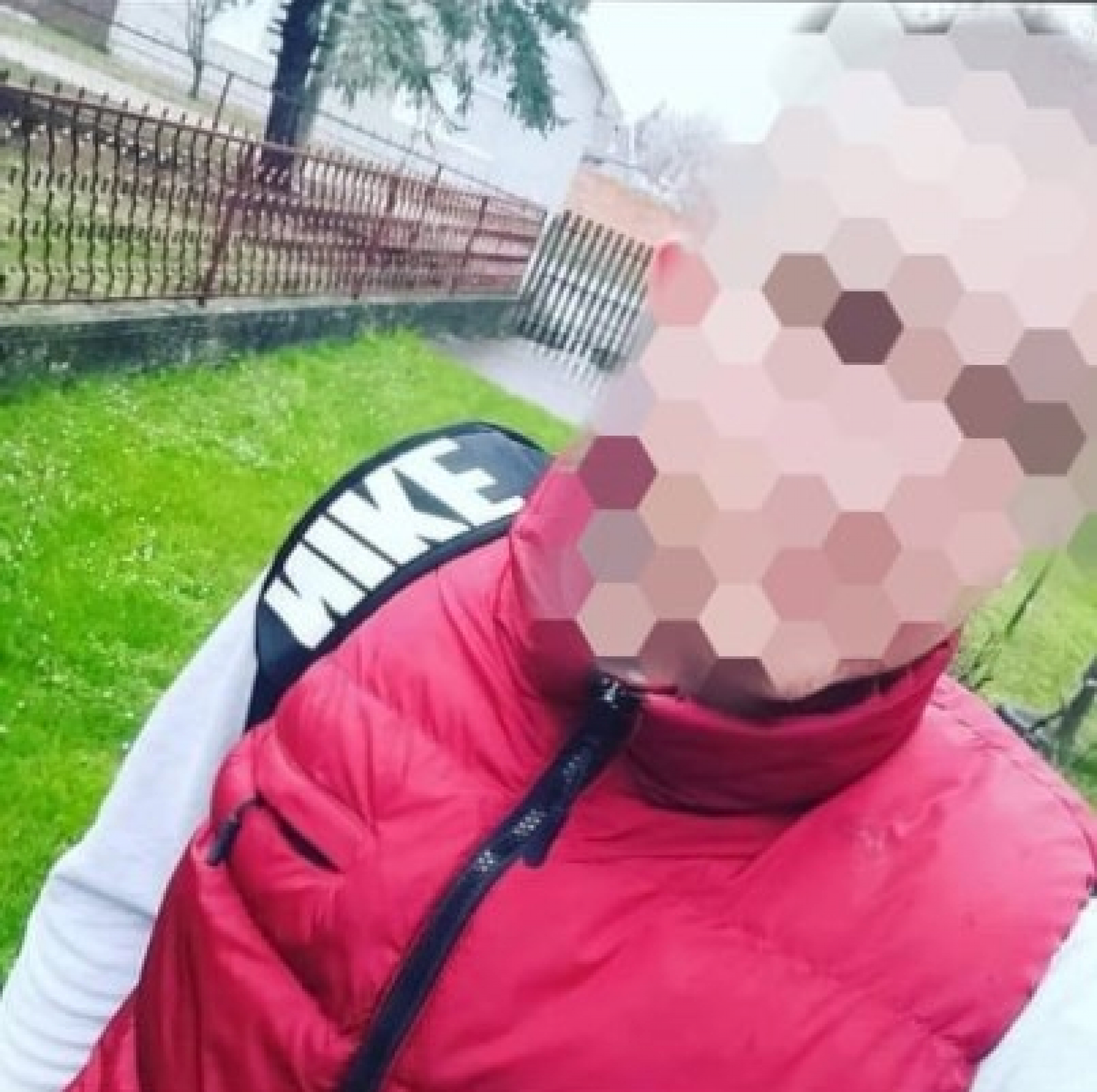 SAHRANJEN MLADIĆ KOG JE UDARILA STRUJA Majka nastradalog Jovana neutešna: Sine moj, kako da živimo posle tebe?