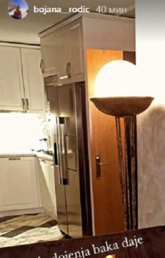 ŠIJAN SE NE ODVAJA OD SINA Emotivni trenuci iz doma Goca Božinovske, ovako ponosni tata brine o bebi!