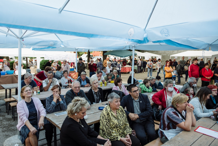 OTVOREN FESTIVAL BUNJEVAČKI ILA Gradonačelnik Bakić na tradicionalnoj svečanosti!