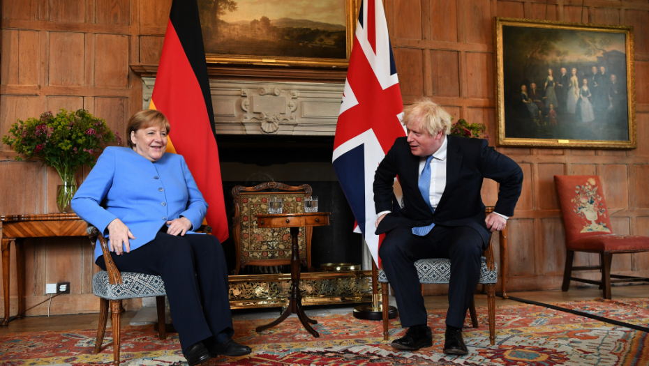 Boris Džonson i Angela Merkel razgovarali o situaciji u Avganistanu