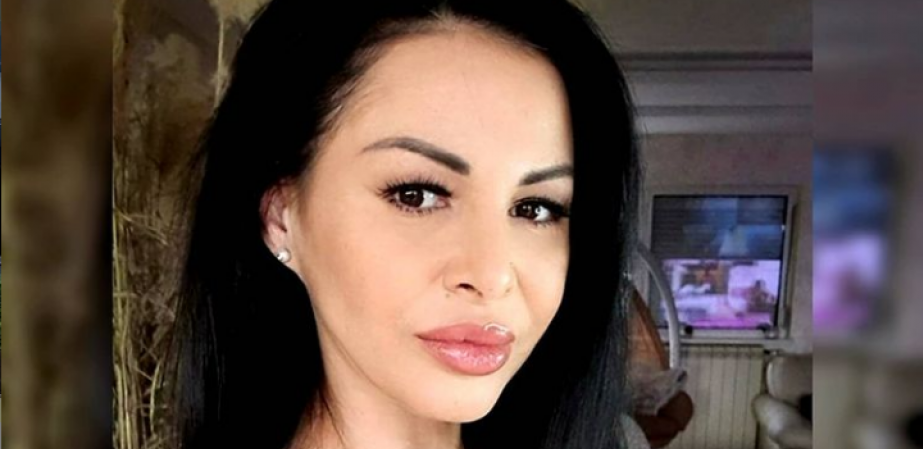 NJENA ŽIVOTNA PRIČA NATERAĆE VAM SUZE NA OČI! Tina Ivanović imala je 16 godina kada je rodila sina, a onda su joj godinama branili da ga vidi!