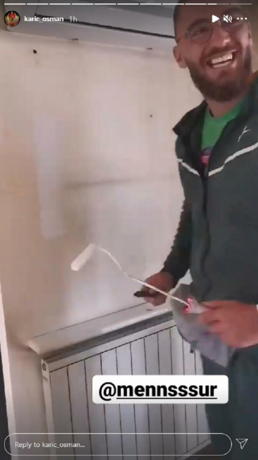 MENSUR STIGAO KOD KARIĆA, PA SE BACIO NA RENOVIRANJE STANA ZA JOVANU I STEFANA Ovako provodi poslednje dane na slobodi! (VIDEO)