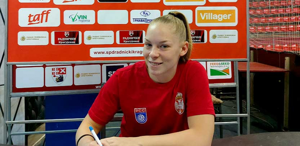 VICEŠAMPIONKE SVE MLAĐE Rukometna reprezentativka Milica Todorović u Radničkom