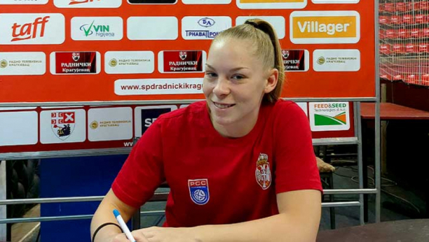 VICEŠAMPIONKE SVE MLAĐE Rukometna reprezentativka Milica Todorović u Radničkom