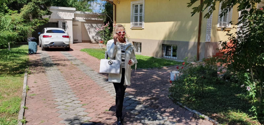 OTKRILA DETALJE SKANDALA SA POČETKA KARIJERE! Srpska pevačica o ovoj neprijatnosti nikada nije pričala, desio joj se neviđeni peh!