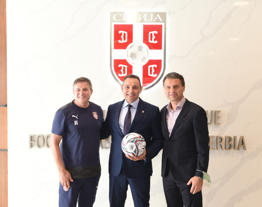 MINISTAR VULIN POSETIO ORLOVE Ima ozbiljnu poruku za roditelje