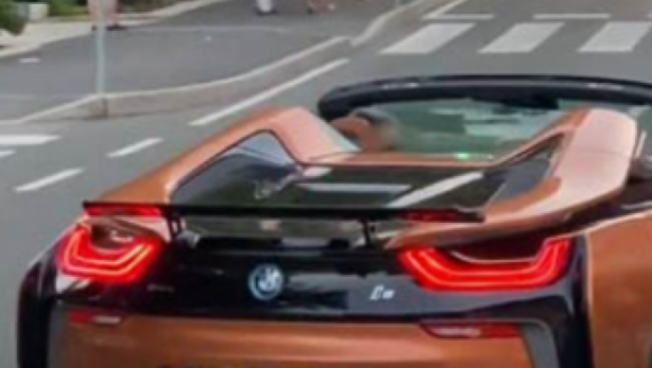 Saša Popović vozni park