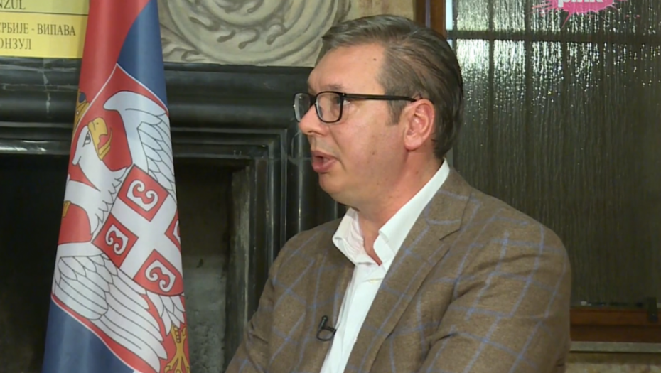 VUČIĆ O ODLASKU NA CETINJE Doneću odluku koja je u skladu sa interesima Srbije i SPC
