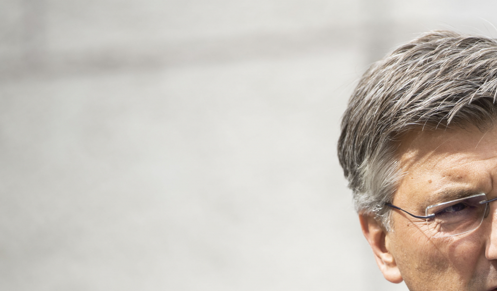 HRVATI DRHTE Nemačka ih drži 