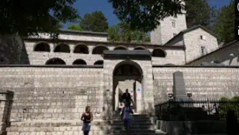 URA NA UDARU Uzavrele strasti zbog prava nad cetinjskim Manastirom