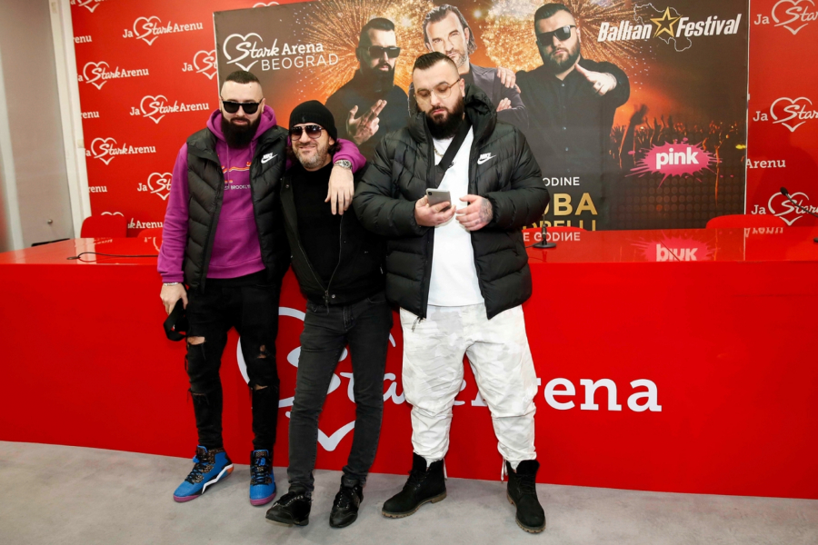 LUKAS TRAŽI DA PUSTE BUBU I DŽALU U SRBIJU Moje obezbeđenje je najmanje desetoro bacilo s bine!