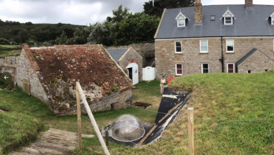 NEVEROVATNO OTKRIĆE NA "ADOLFOVOM OSTRVU" Nacisti unutar rimskog grada igradili bunker koji krije tajnu