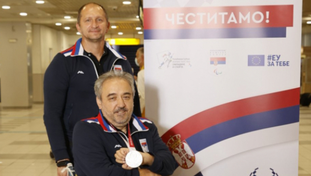 VRATIO SE SA SREBROM OKO VRATA! Željko Dimitrijević stigao u Beograd!