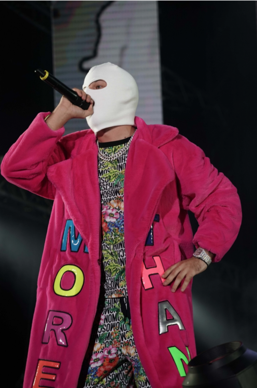 OTKRIVENO KAKO IZGLEDA REPER DEVITO Sinoć se hvalio bundom i satom od 70.000 evra!