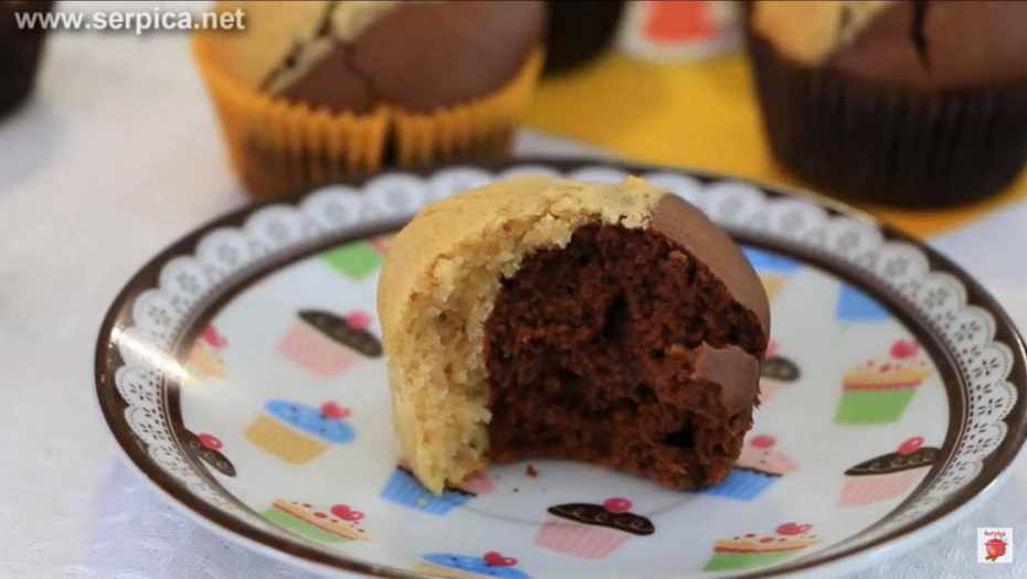 Šareni kolač: Dvobojni mafini