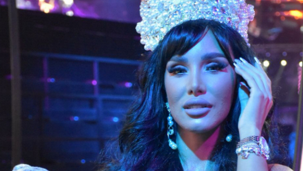 ALEKSANDRA SUBOTIĆ NAPUSTILA ZADRUGU 5 Zadrugarka se spakovala, evo ko je sačekao na rampi!