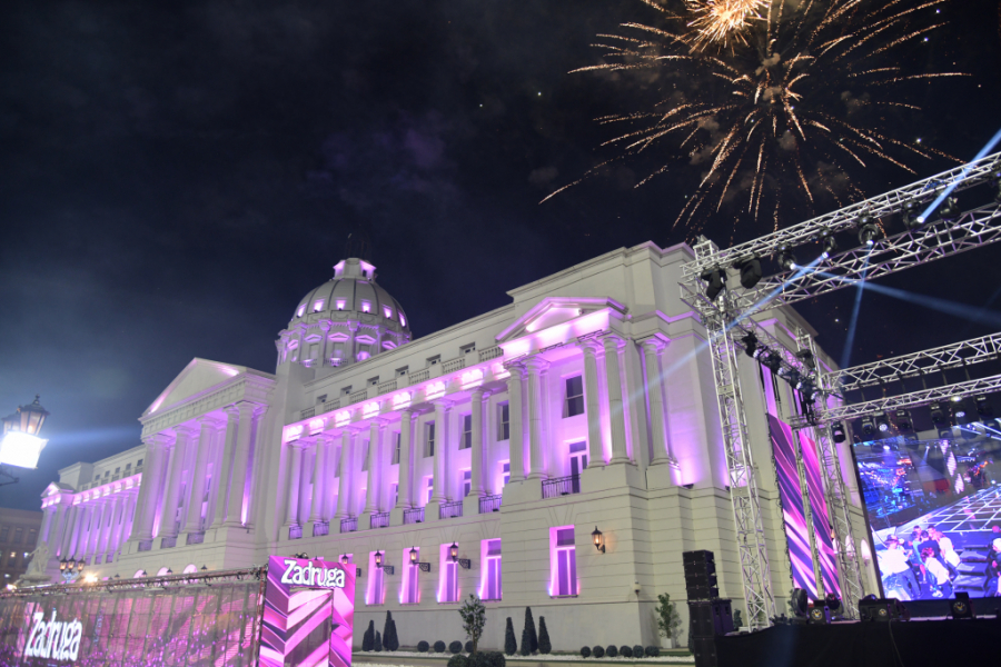 TOTALNA DOMINACIJA „ZADRUGE 5“! Spektakularna ceremonija otvaranja donela velika iznenađenja, prve flertove, sukobe, ali i do sada NEZAPAMĆENU GLEDANOST!