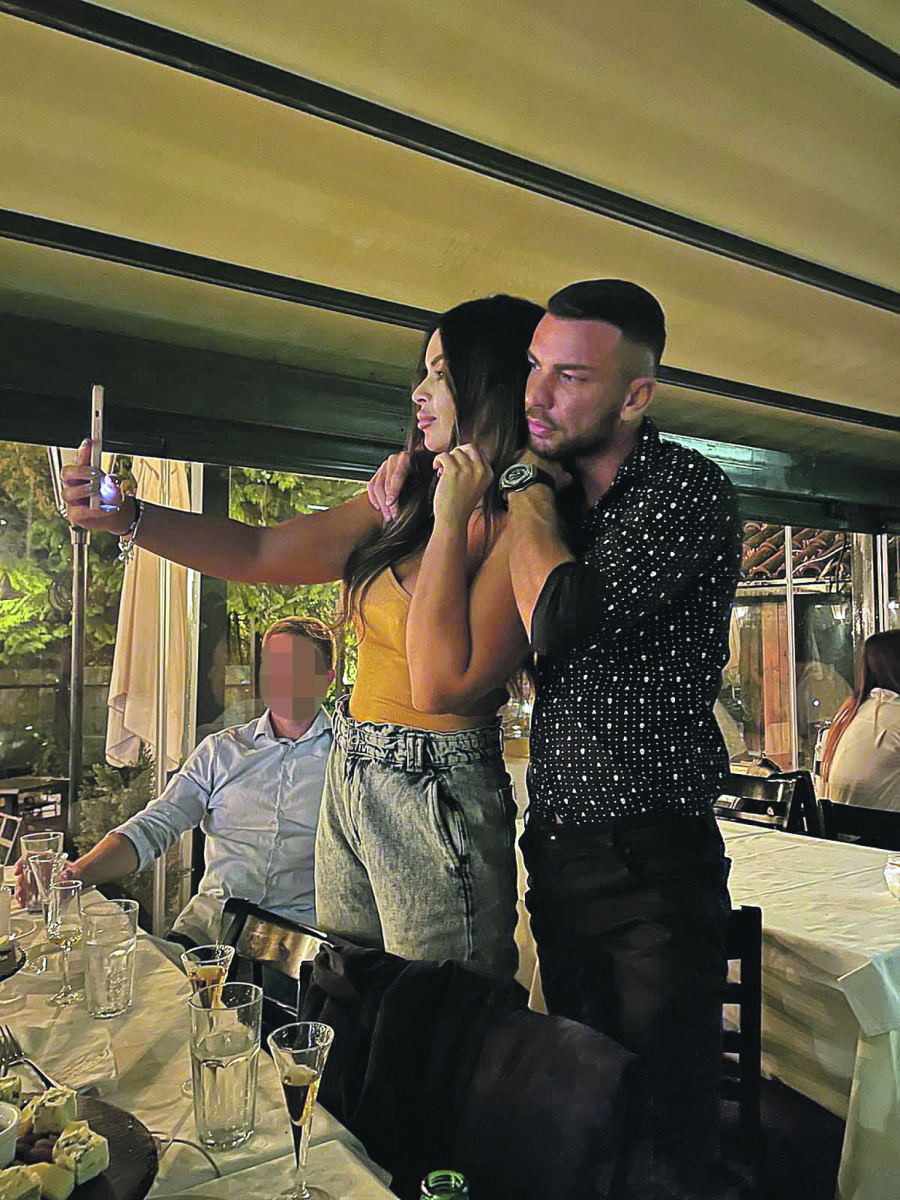 IMA NEKA TAJNA VEZA: Peđa i Sunčica ko nokat i meso!