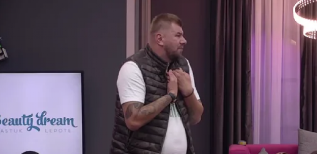 ZA TAKVE POSTUPKE SE KIDA GLAVA Janjuš i Car se suočili, Filip sve priznao, a onda se opet potegla tema Majinog abortusa