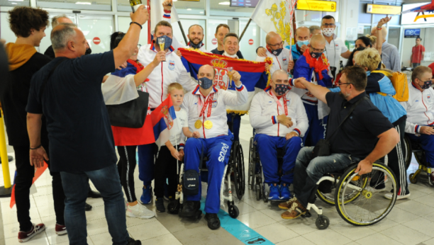 NAŠI HEROJI Trofejni parastrelci stigli u Beograd, pa izjavama oduševili naciju