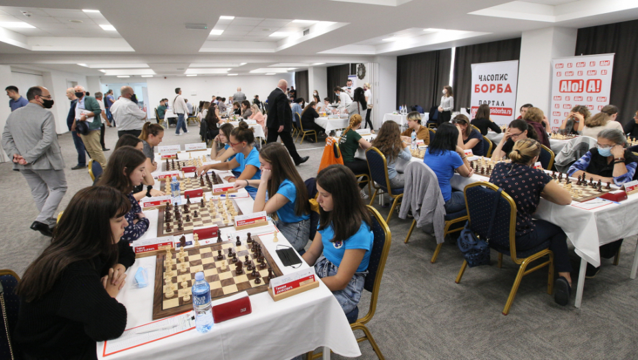 FAVORITI NA MUKAMA Još jedan debakl Radničkog kod muškaraca i Vidikovca kod žena (VIDEO)