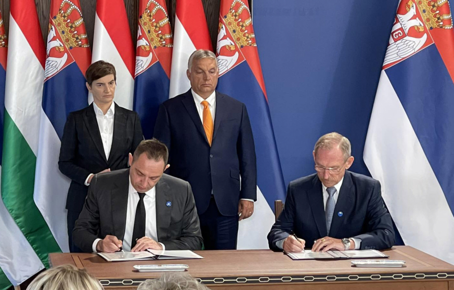 MINISTAR VULIN Srbija nikad neće i ne može da postane parking za migrante! (FOTO)