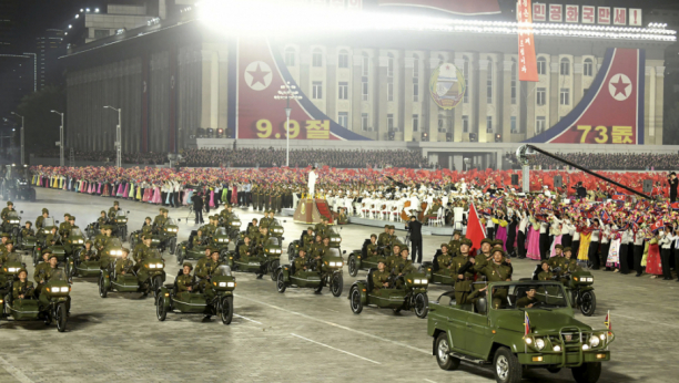 SKORO MILION DOBROVOLJACA Građani Severne Koreje spremni za rat protiv SAD!