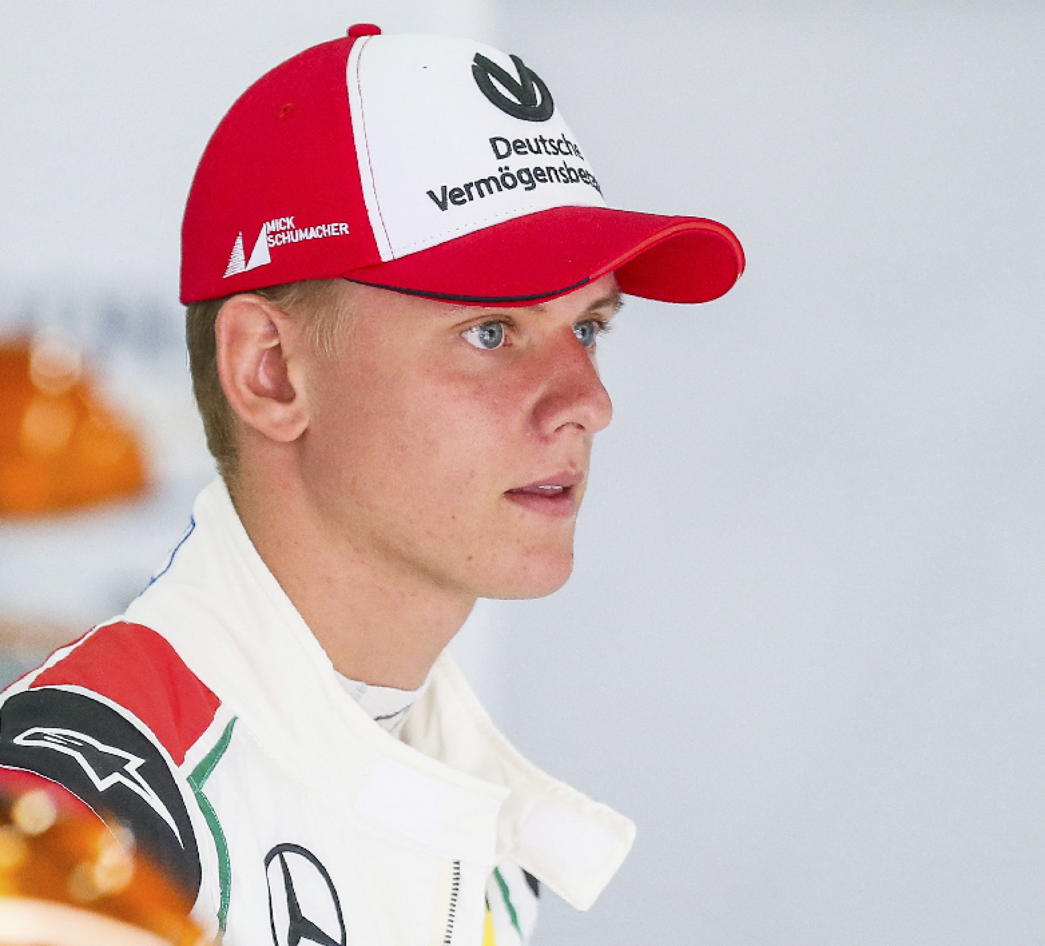 VELIKI TRANSFER NA POMOLU Mik Šumaher menja tim za narednu sezonu