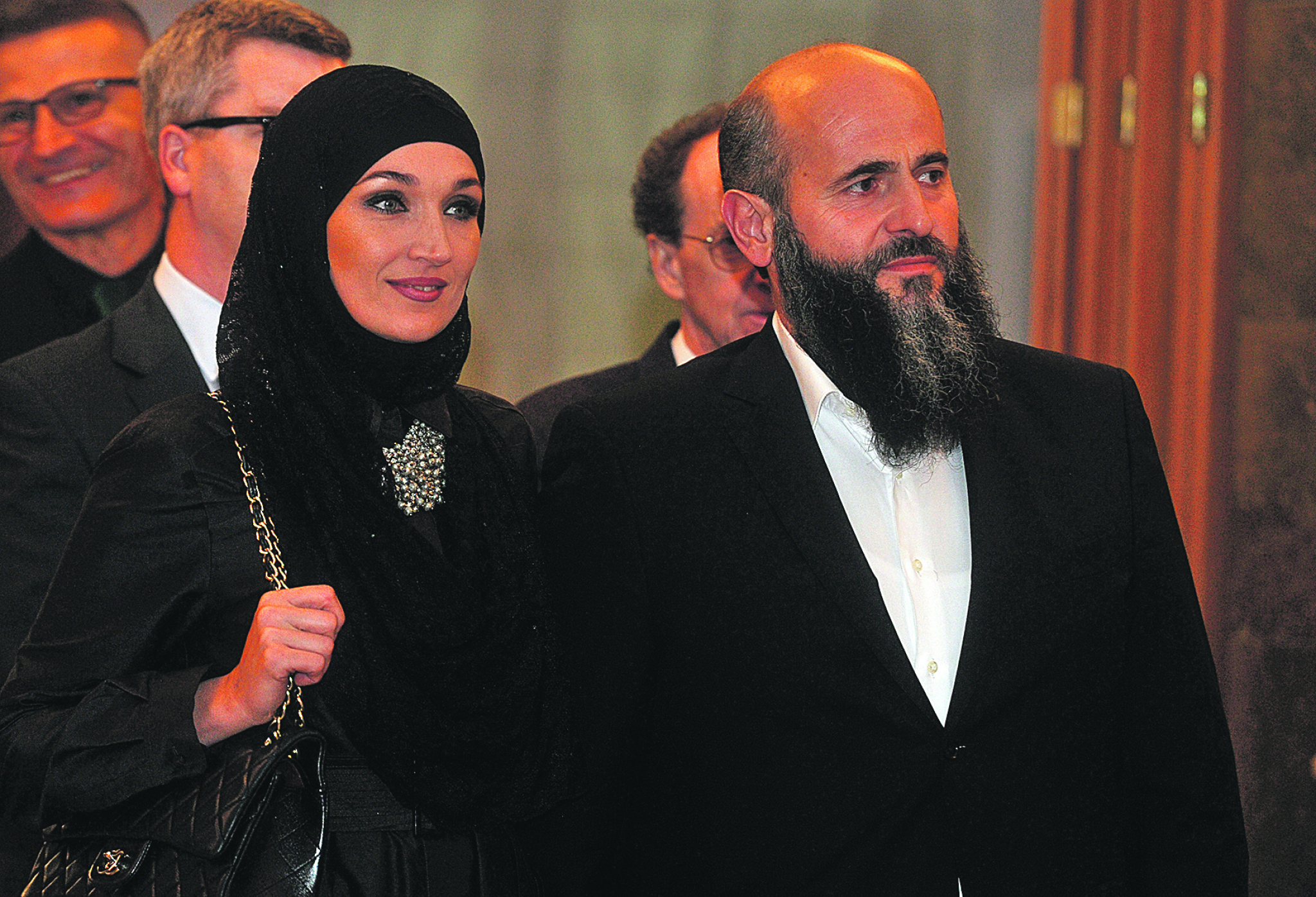 KOGA LJUBE POSLANICI? Otkrivamo sve tajne zanimljivog ljubavnog života naših narodnih tribuna (FOTO)