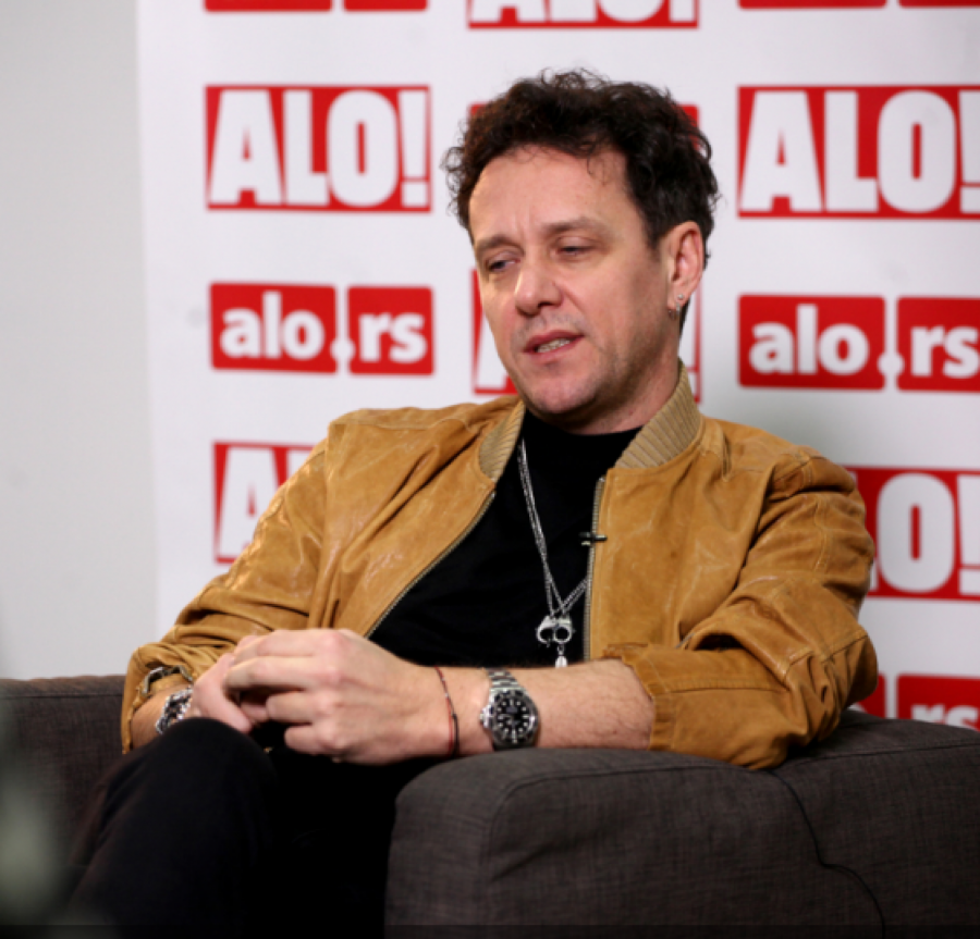 OVU PESMU JE MARINA NAPISALA PEVAČU KOM JE PREMINUO BRAT Nikada je ne peva, reči kidaju dušu!