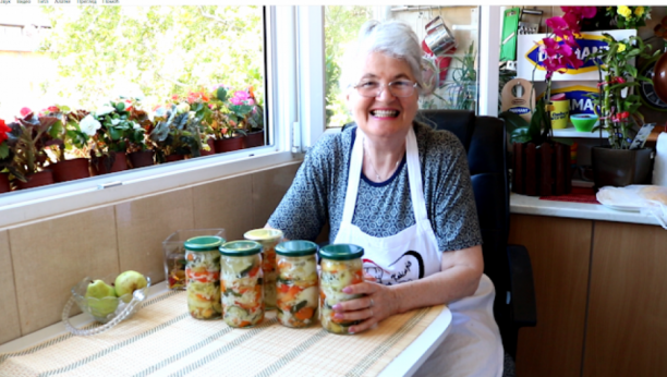 OVAKO SU NAŠE BAKE SPREMALE ZIMNICU: Tradicionalna 