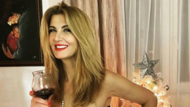 VESNA DEDIĆ U EMOTIVNOJ ISPOVESTI! Voditeljka se pohvalila ćerkom Lenkom, pa istakla: Žao mi je što nemam petoro dece!