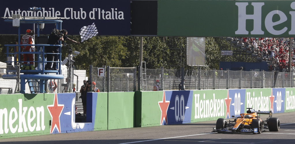 DVOSTRUKA POBEDA POSLE 11 GODINA Meklaren i Rikardo pokorili Moncu (VIDEO)