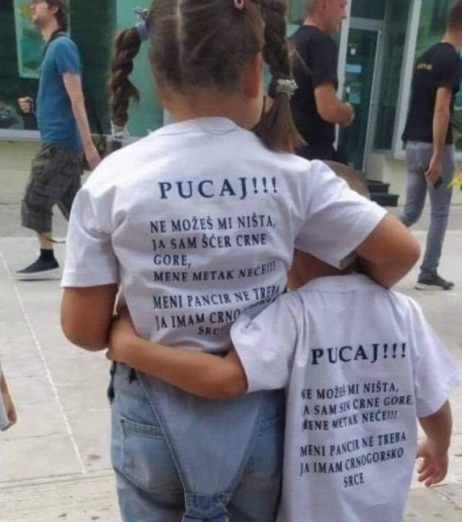 GDE ĆE VAM DUŠA? Komite guraju decu u prve redove, bedno iskorišćavanje mališana!