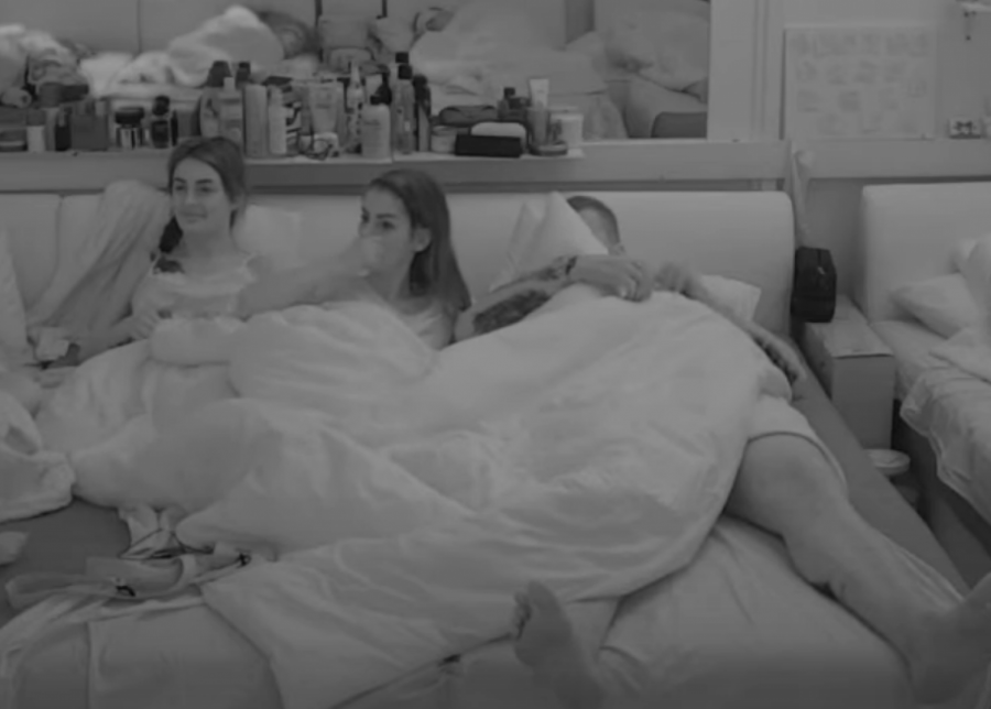 HAOS USRED NOĆI ZBOG JANJUŠA Gađale se i otimale oko košarkaša!