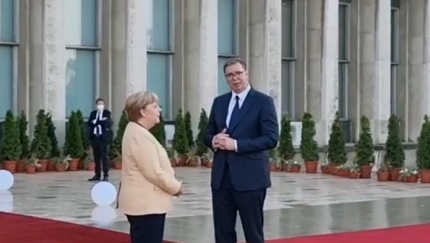 OVO NISMO MOGLI DA VIDIMO U PRENOSU Objavljeno gde su Aleksandar Vučić i Angela Merkel otišli kada su se kamere ugasile