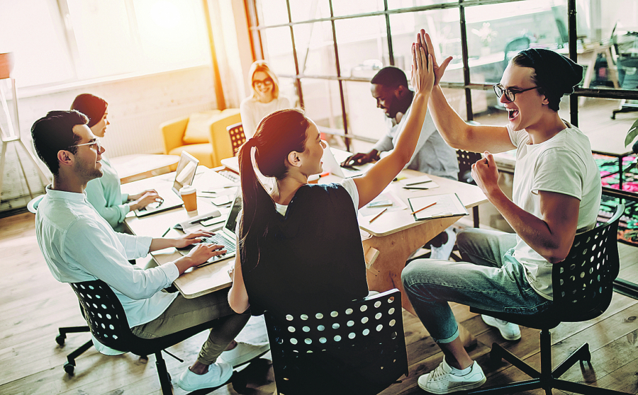 NUDIO PLATU OD 2.000 EVRA ALI RADNIKA NIJE MOGAO DA NAĐE Na konkurse u Srbiji za ova radna mesta niko se ne javlja