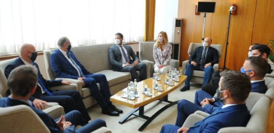 SPORT KOJI OD NAJRANIJEG DOBA PRIVLAČI PAŽNJU Udovičić s čelnim ljudima evropskog i svetskog badmintona