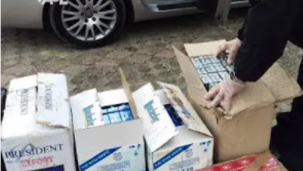 U KOMBIJU ŠVERCOVAO CIGARETE Uhapšen šezdesetdevetogodišnjak kod Vladimiraca