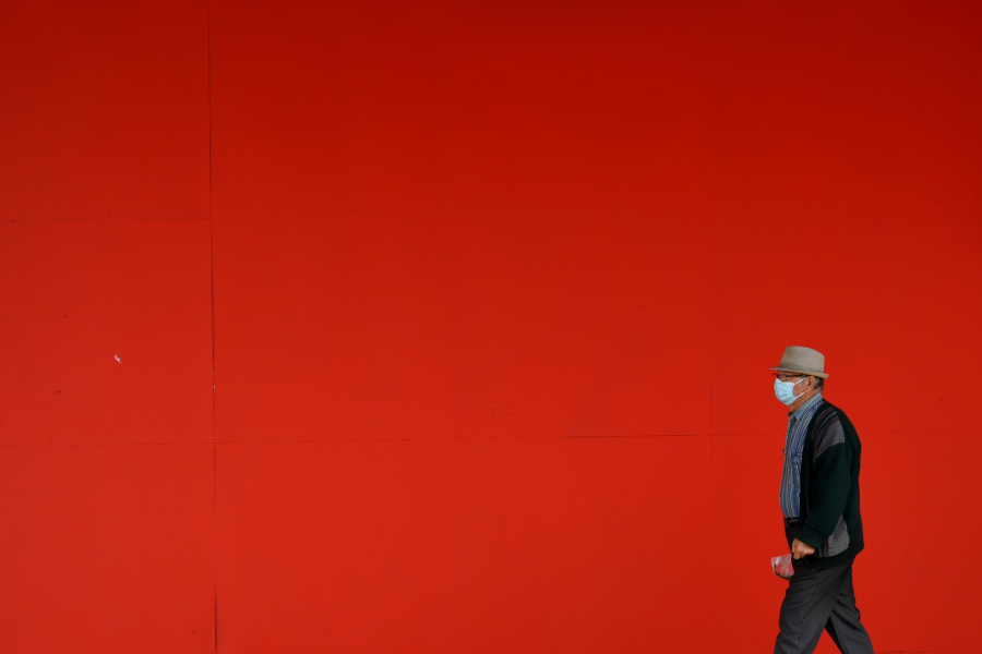 PANDEMIJA NA IZDISAJU? Stručnjaci se oglasili: Šta nas očekuje u mesecima pred nama