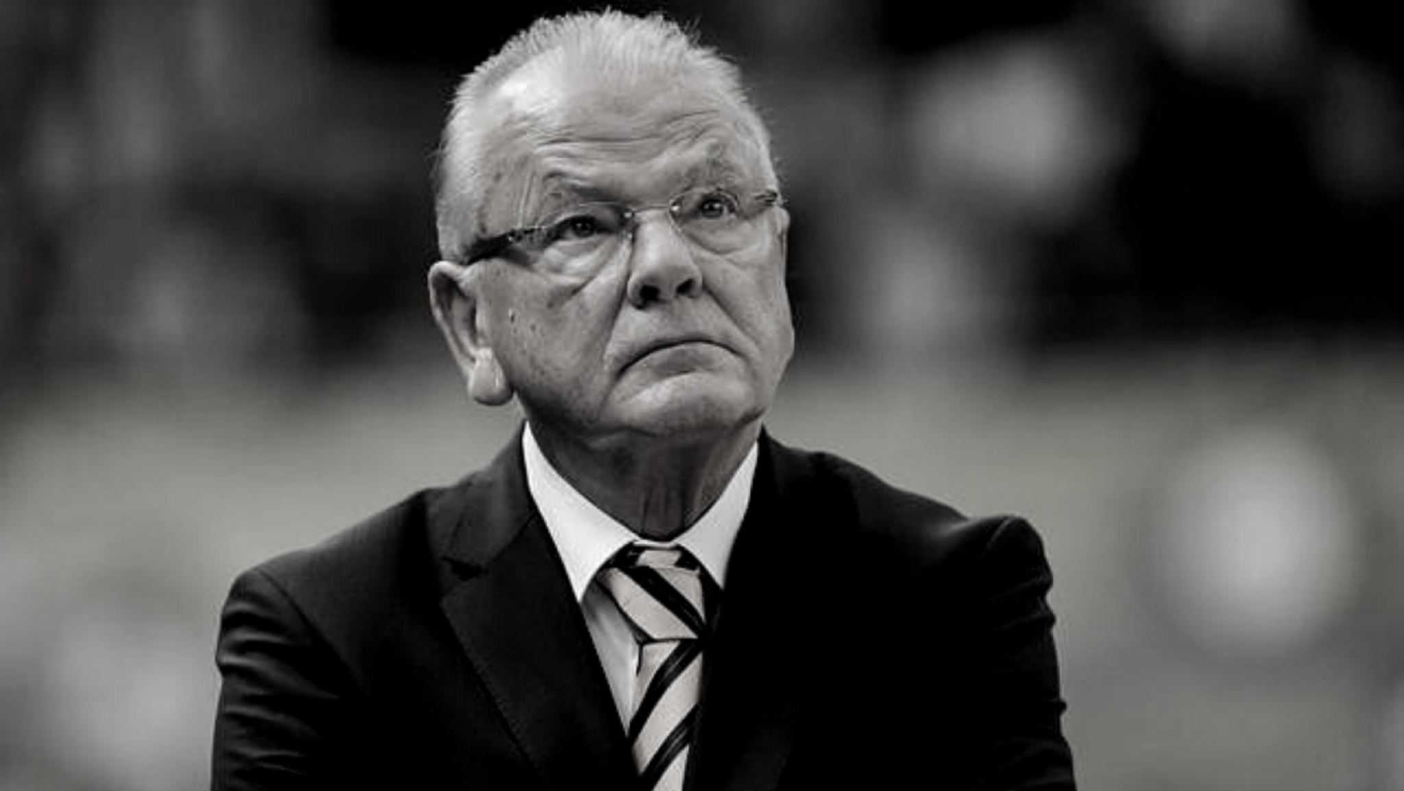 SRBIJA U SUZAMA! POSLEDNJI POZDRAV LEGENDI! Dušan Duda Ivković sahranjen na Novom groblju! (VIDEO)