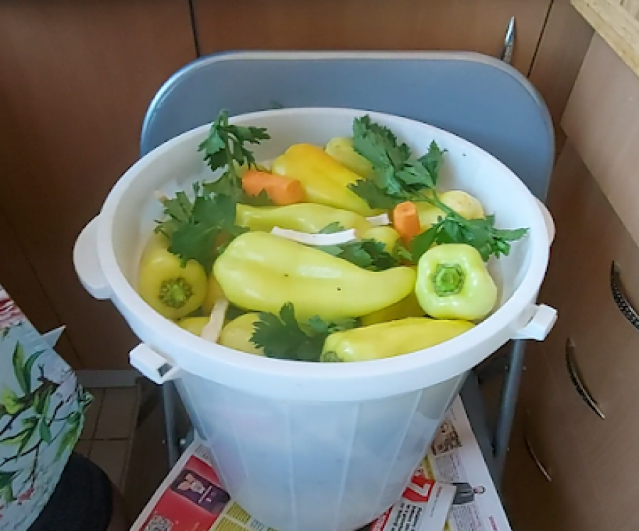 SPREMITE TURŠIJU PO BAKINOM RECEPTU: Do sledeće godine ostaće hrskava i fantastično ukusna (VIDEO)