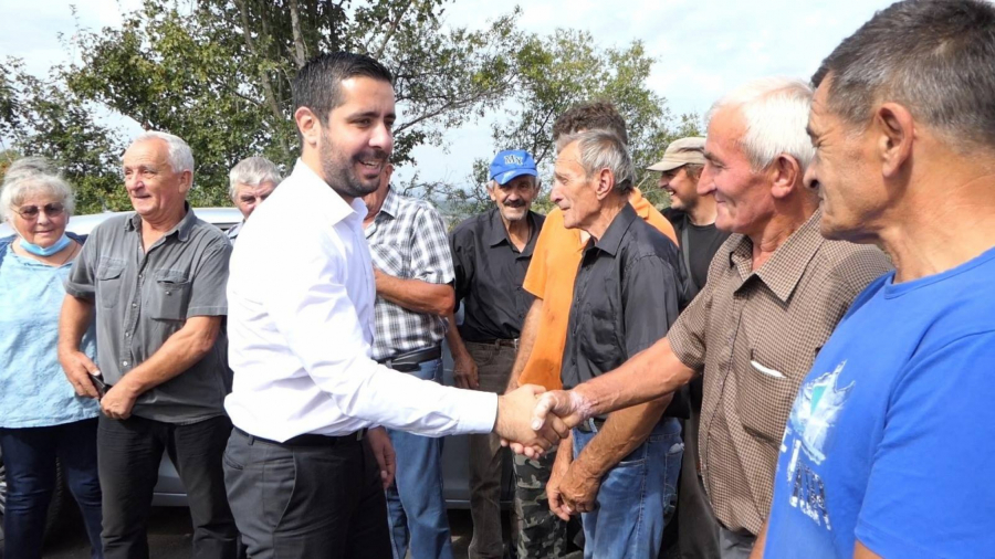 Momirović: Otvoren rekonstruisani put u Rači znači život za čitav kraj