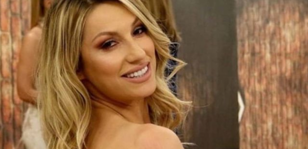 IMAM DOZU LUDILA Rada Manojlović priznala kako je izgledao početak veze sa Harisom, evo da li ga je kontrolisala!