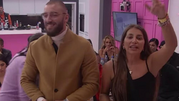 TVOJA MAJKA NE MOŽE DA PROĐE KROZ BAR! Zadrugar brutalno ponizio Ajdarpašića, Mensur izgovorio jezive pretnje cimeru!