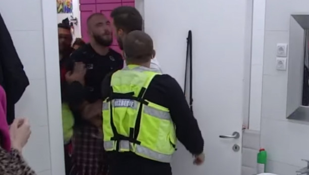 MENSUR SE ZALETEO NA MARKA! Haos u Zadruzi, Ajdaršapić pljunuo cimera, obezbeđenje momentalno uletelo!