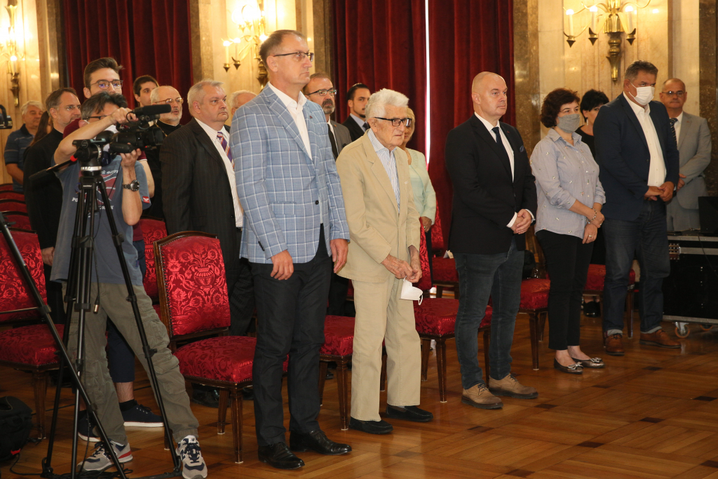 VREME SLAVLJA, ALI I VREME NOVIH IDEJA! Srpski šah proslavio 73. rođendan, predsednik Lazić poručuje: Samo udruženi možemo do cilja! (FOTO)
