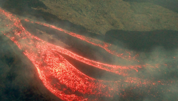 HAOS Erupcija vulkana na španskom ostrvu! (VIDEO)