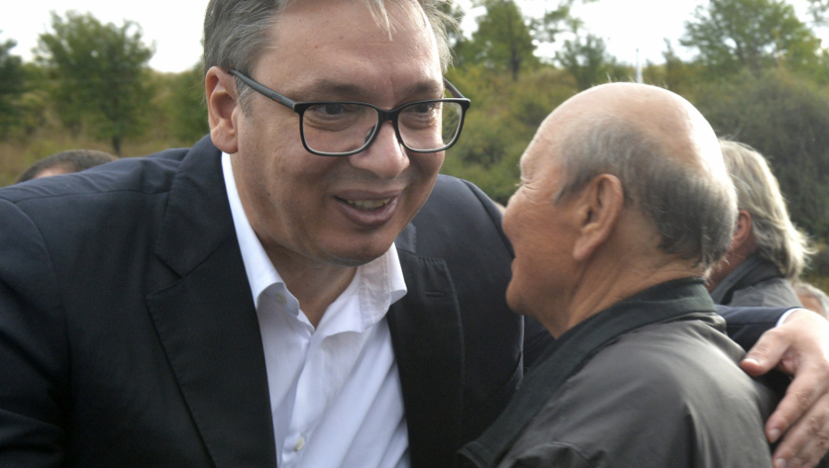 HVALA VAM NA PODRŠCI I PREDIVNOM DOČEKU Predsednik Vučić zahvalan građanima Svilajnca