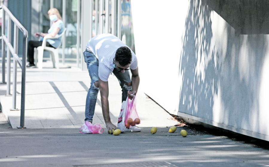 NOĆU RADI, DANJU BAULJA Darko Tanasijević uhvaćen u nezgodnoj situaciji, ovome se nije nadao! (PAPARACO)